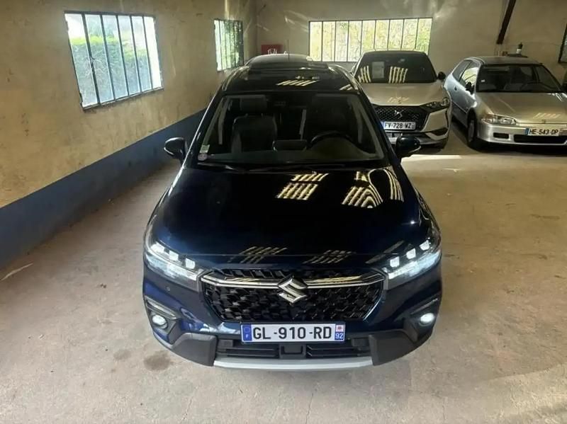 Bleu Utilisé 2023 Suzuki SX4 S-Cross Style SUV | 21 990 € (Prix juste) - Image 1/4