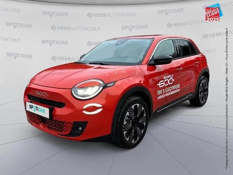Orange Occasion 2023 Fiat 600E La Prima SUV | 22 999 € (Prix juste) - Image 1/4
