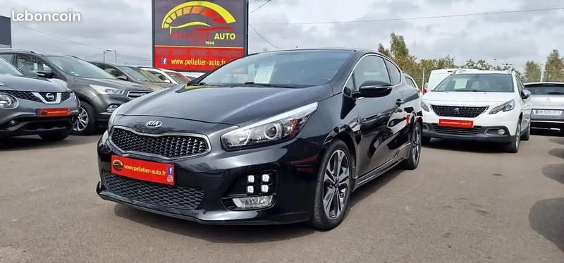 Gris Utilisé 2017 Kia ProCeed GT-Line Citadine | 11 890 € - Image 1/4