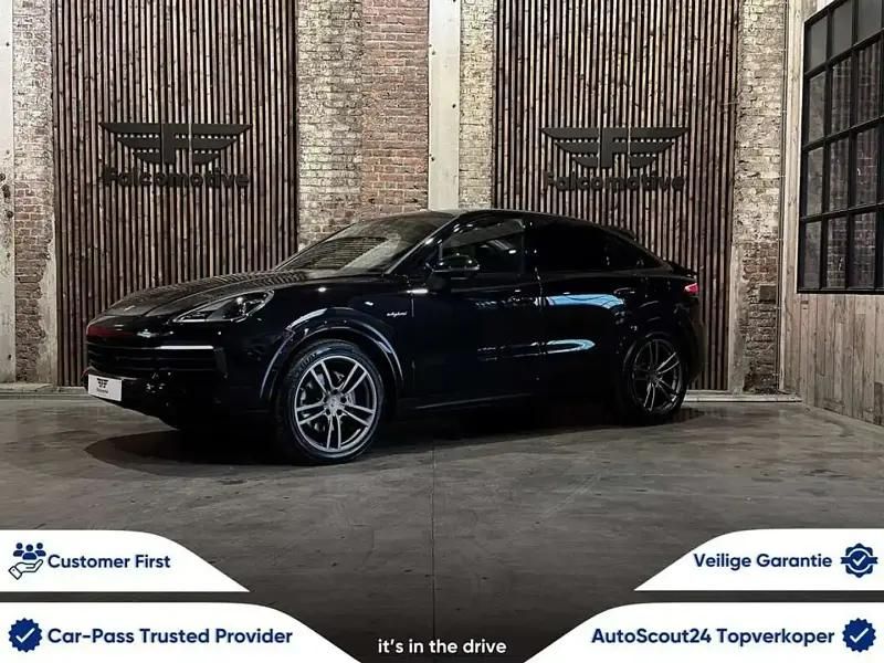 Noir Utilisé 2020 Porsche Cayenne Sport SUV | 67 495 € - Image 1/4