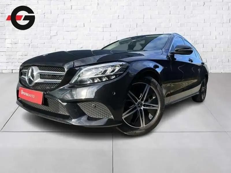 Noir Utilisé 2020 Mercedes C180 Break | 24 990 € - Image 1/4
