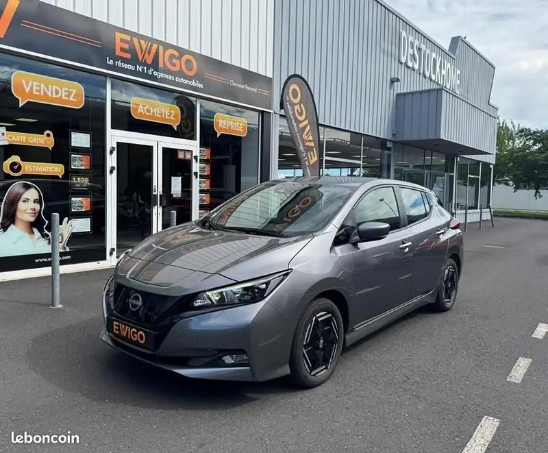 Gris Utilisé 2022 Nissan Leaf Acenta Citadine | 12 490 € (Prix juste) - Image 1/4
