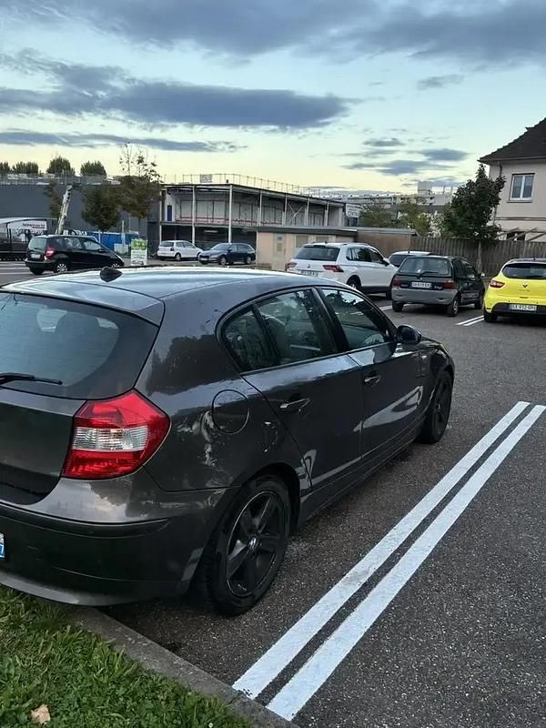 Occasion BMW 118 122 ch (89 kW) 2005 Citadine