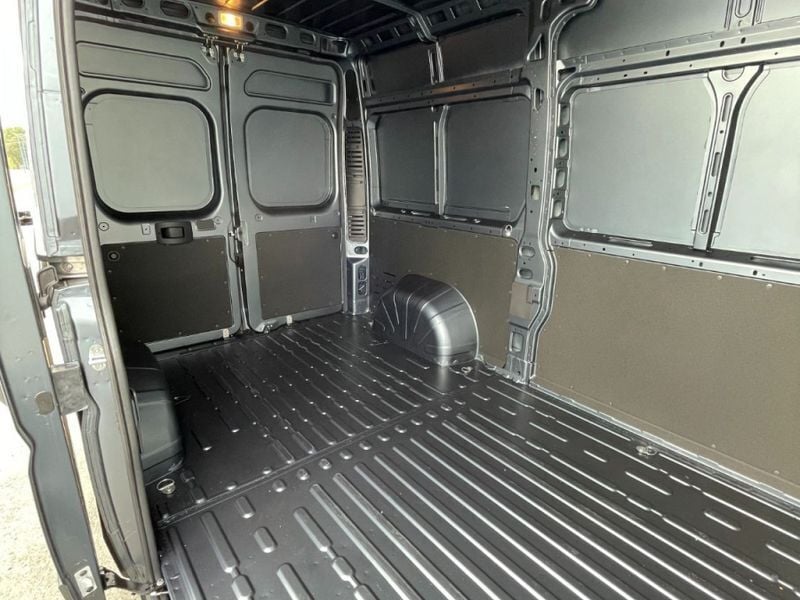 Occasion Opel Movano Business 140 ch (102 kW) 2023 Gris Van