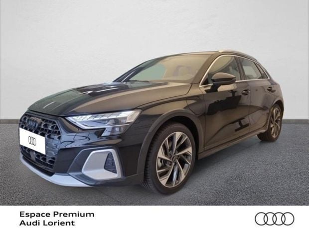 Noir Utilisé 2025 Audi A3 e-tron Sport Citadine | 53 900 € - Image 1/4