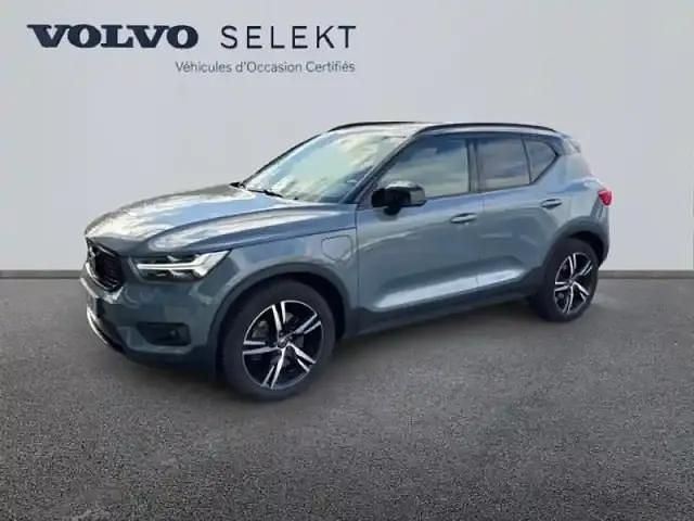 Gris Utilisé 2021 Volvo XC40 R-Design SUV | 29 990 € (Prix juste) - Image 1/4