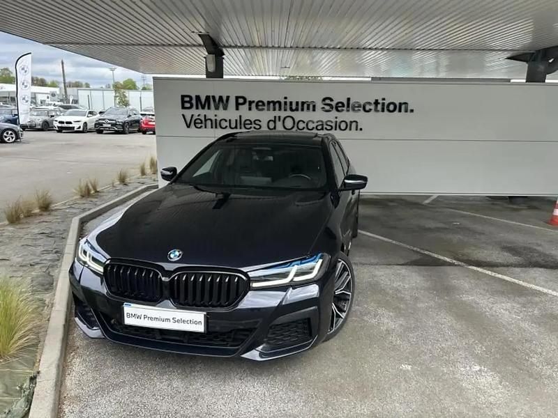 Noir Utilisé 2022 BMW 530 M Sport Break | 52 990 € (Prix cher) - Image 1/4