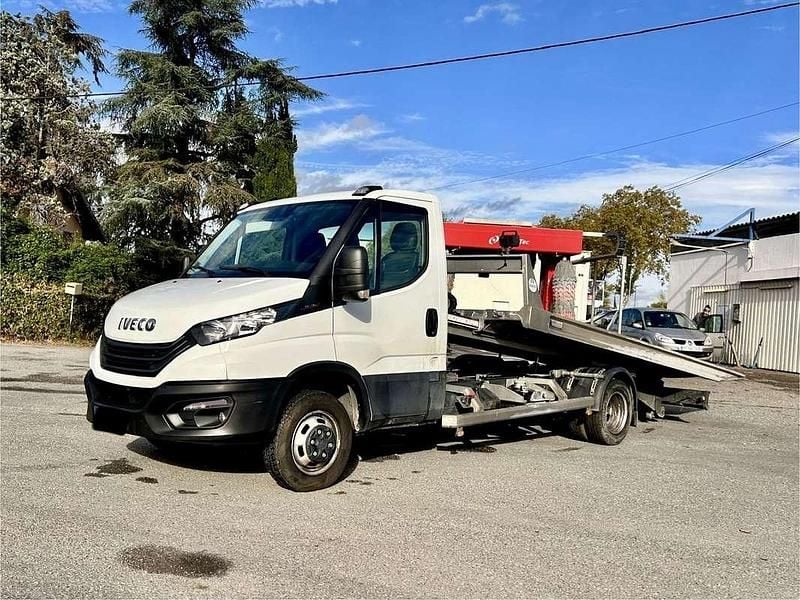 Occasion Iveco Daily 181 ch (133 kW) 2022 Blanc Van