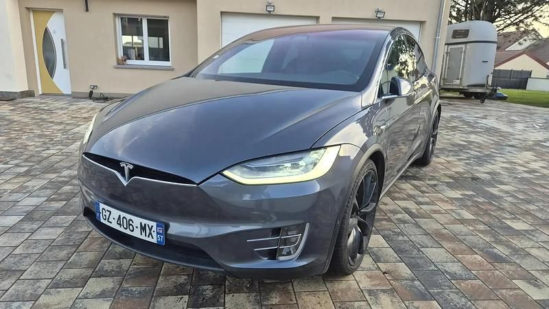 Occasion 2020 Tesla Model X SUV | 33 900 € (Bon prix) - Image 1/4