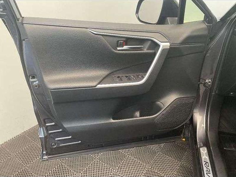 Occasion 2024 Toyota RAV4 Hybrid SUV | 39 990 € (Prix juste) - Image 1/1