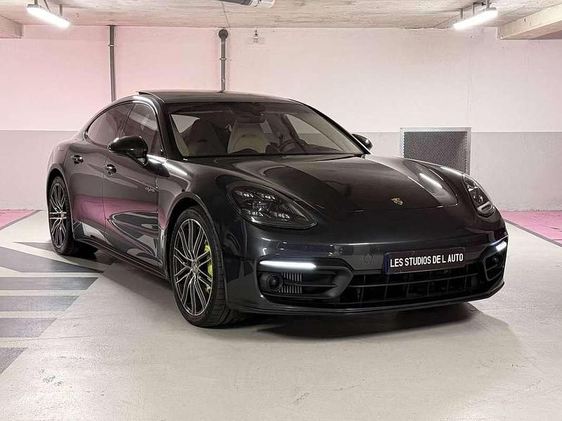 Occasion Porsche Panamera 441 ch (324 kW) 2022 Gris Berline
