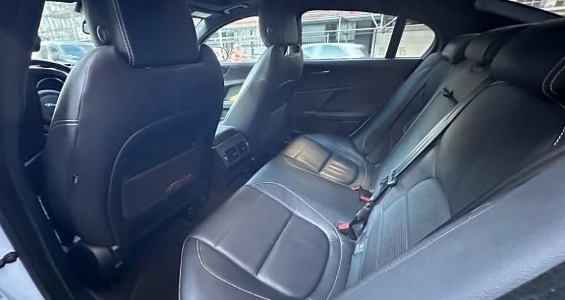 Occasion Jaguar XE R-Sport 180 ch (132 kW) 2015 Berline