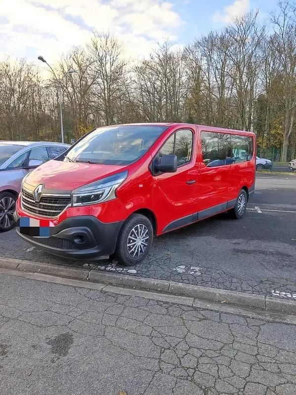 Occasion 2019 Renault Trafic Monospace | 24 900 € (Prix assez cher) - Image 1/4