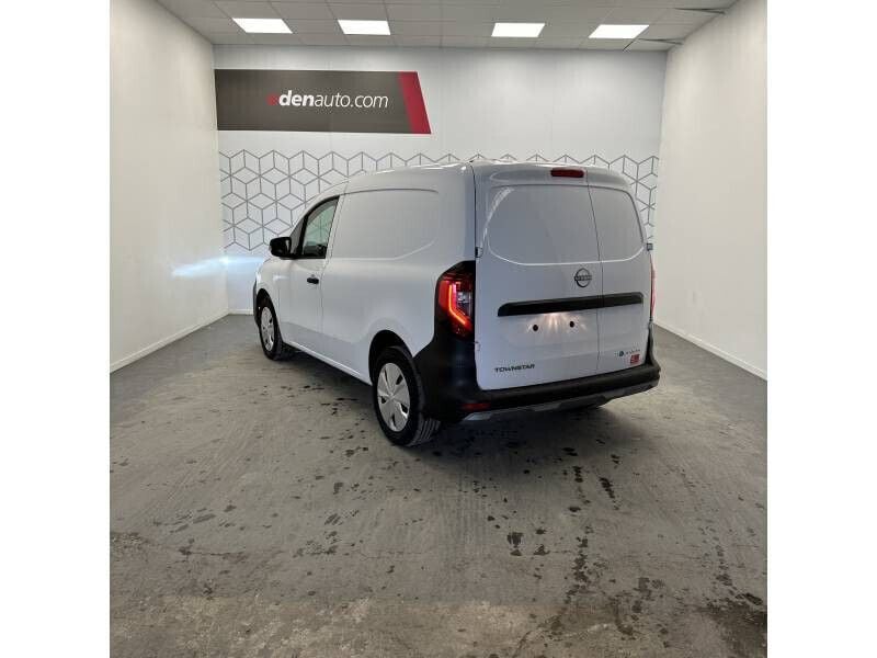Image 3/4