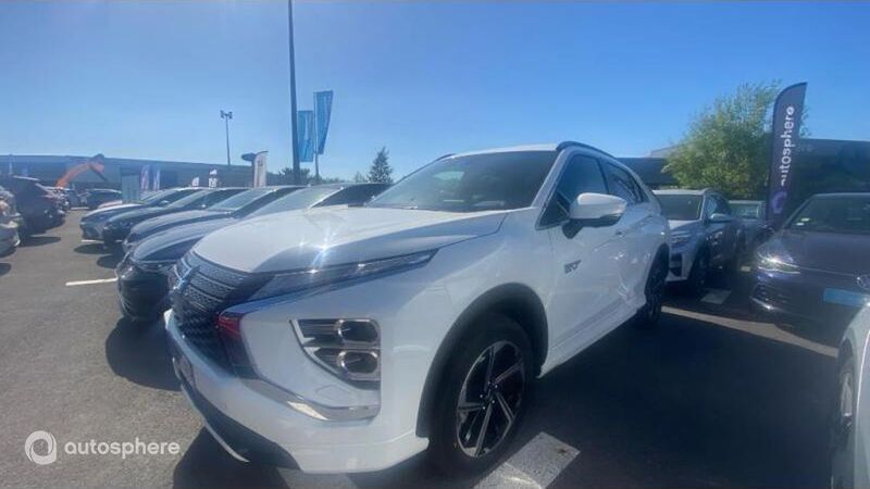 Blanc Nouvelle 2024 Mitsubishi Eclipse Cross Intense SUV | 31 499 € (Prix juste) - Image 1/4