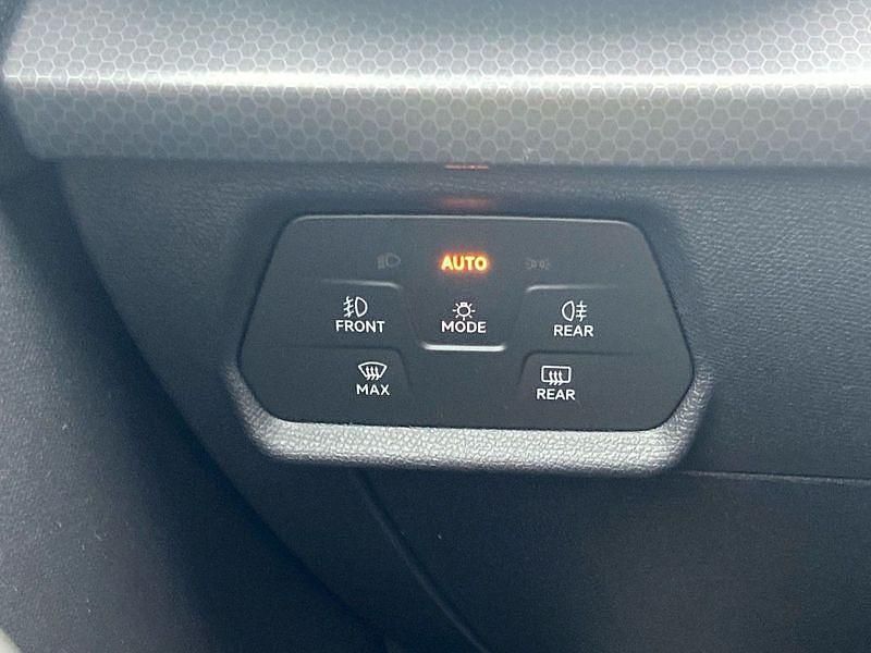 Occasion Seat Leon 150 ch (110 kW) 2024 Blanc candy