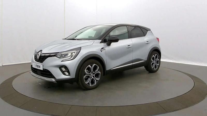 Gris Utilisé 2024 Renault Captur Techno SUV | 23 390 € (Prix juste) - Image 1/4