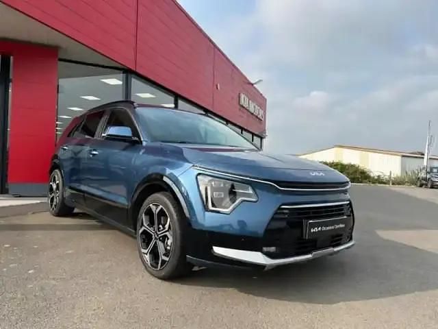 Occasion Kia Niro Premium 2023 Bleu minéral métallisé/montant noir SUV