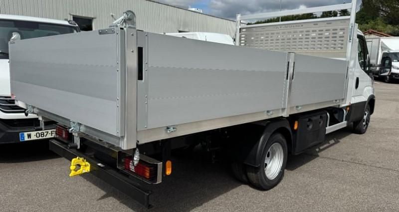 Nouvelle Iveco Daily 160 ch (117 kW) 2025