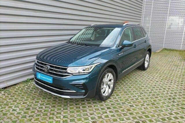 Utilisé 2024 VW Tiguan Elegance SUV | 33 490 € (Super prix) - Image 1/4