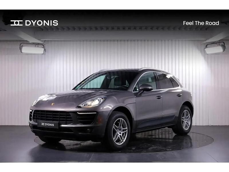 Gris Occasion 2015 Porsche Macan S SUV | 32 990 € (Bon prix) - Image 1/4