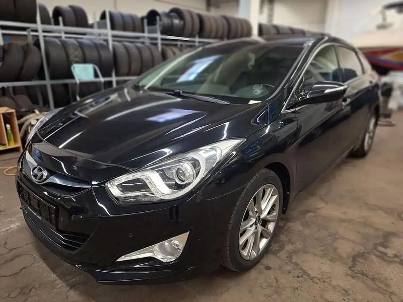 Noir Occasion 2016 Hyundai i40 Berline | 11 190 € - Image 1/4
