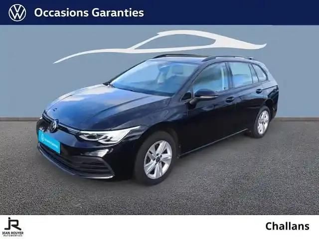 Noir intense metallise Utilisé 2022 VW Golf VIII Business Break | 23 490 € (Prix juste) - Image 1/4