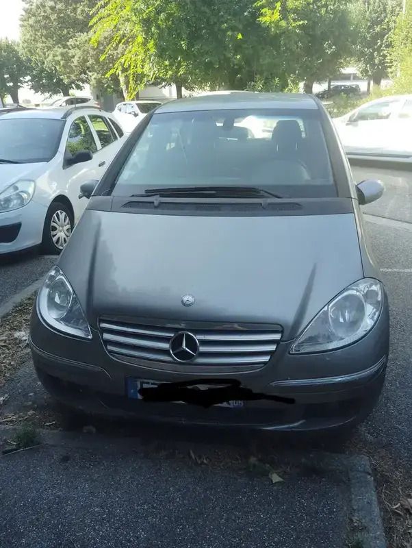 Image 2/4