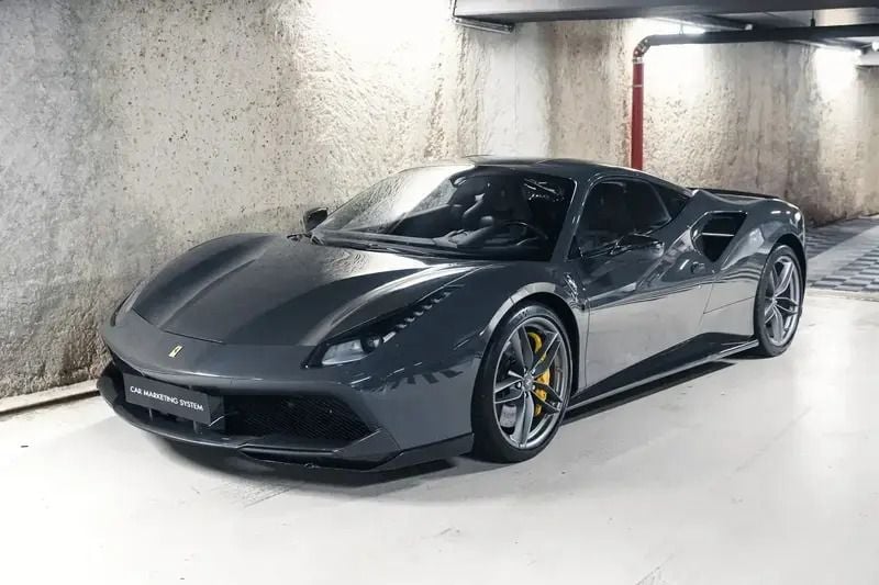 Occasion Ferrari 488 670 ch (492 kW) 2015 Gris Coupé