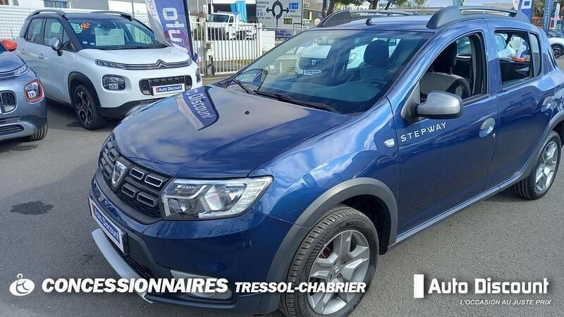 Bleu Utilisé 2019 Dacia Sandero Stepway Citadine | 9 889 € (Bon prix) - Image 1/3
