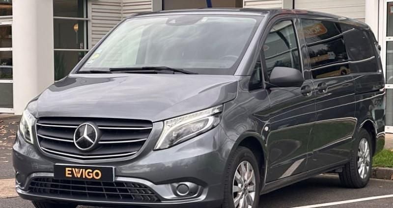 Gris Occasion 2021 Mercedes Vito Van | 31 990 € - Image 1/4