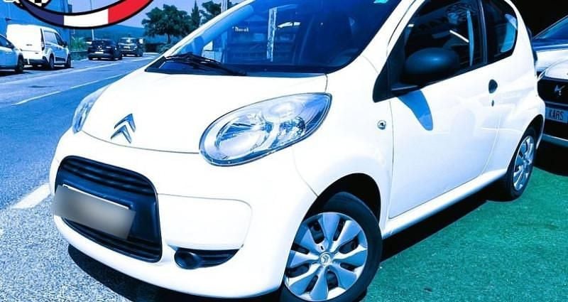 Blanc Utilisé 2011 Citroën C1 Attraction Citadine | 3 990 € (Bon prix) - Image 1/4