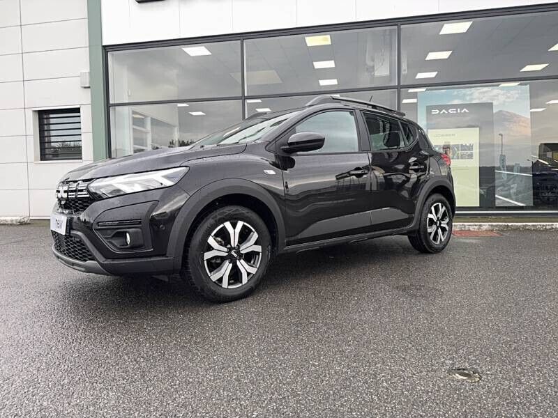 Utilisé 2024 Dacia Sandero Expression Citadine | 17 490 € (Prix juste) - Image 1/4
