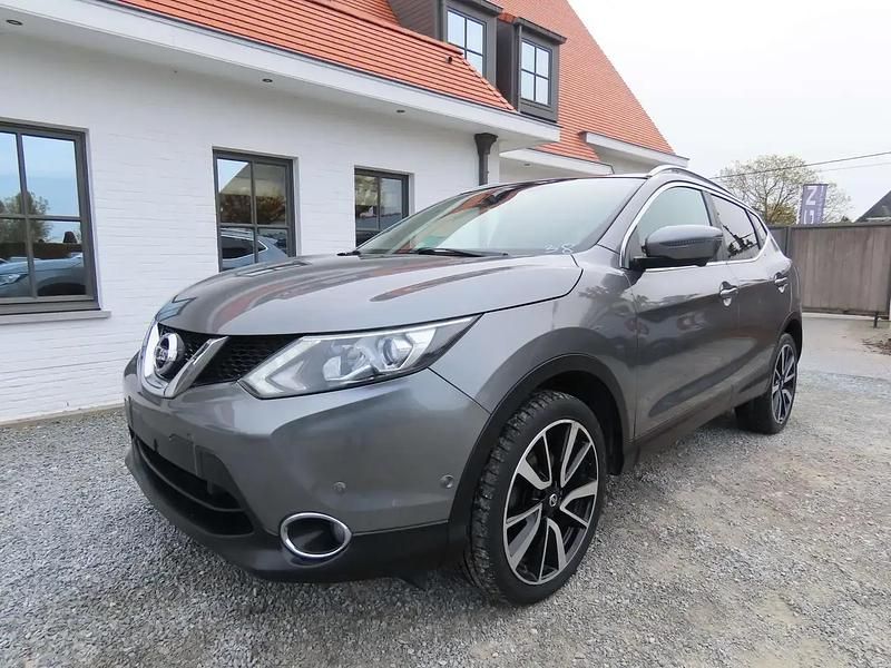 Gris Occasion 2017 Nissan Qashqai Tekna SUV | 8 800 € - Image 1/4