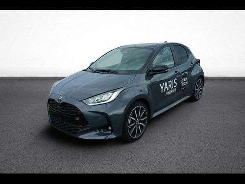 Occasion 2025 Toyota Yaris Hybrid Sport Berline | 26 890 € (Prix juste) - Image 1/1