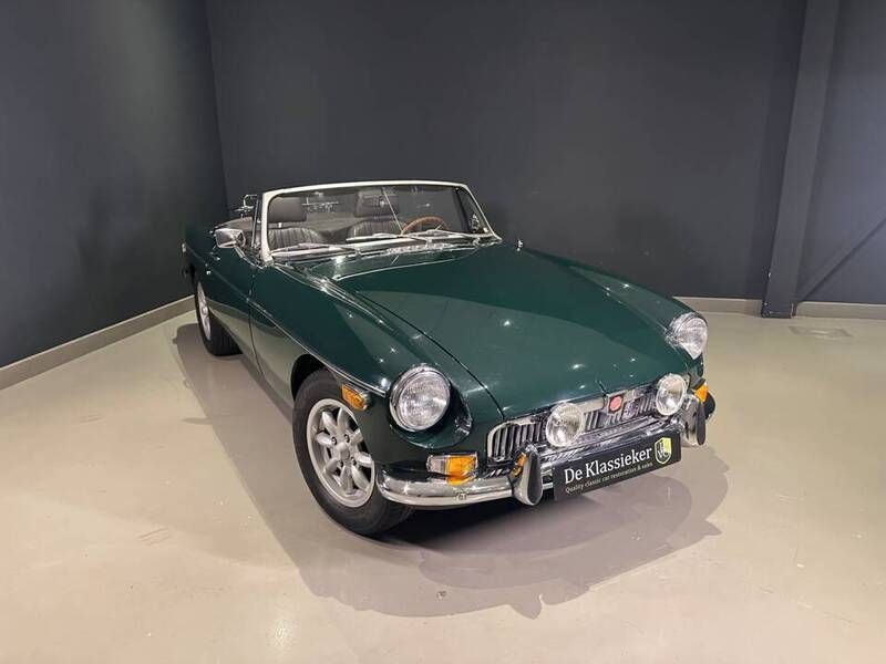 Vert Utilisé 1973 MG B Cabriolet | 16 450 € - Image 1/4