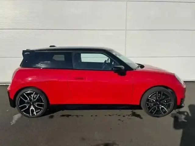 Occasion Mini John Cooper Works 222 ch (163 kW) 2024 Chili red ii Citadine