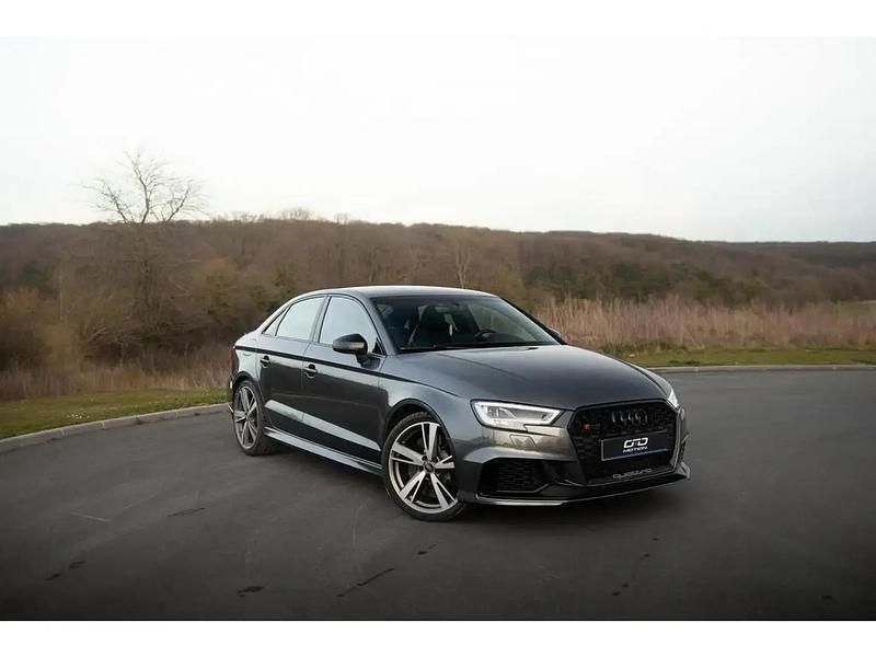 Gris Utilisé 2017 Audi RS3 Exclusive Citadine | 45 990 € (Prix cher) - Image 1/4