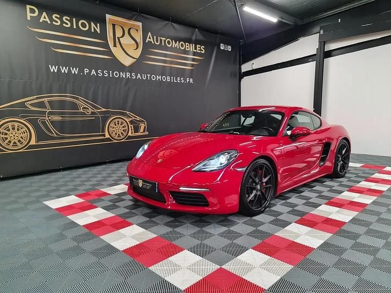 Rouge Utilisé 2017 Porsche 718 Coupé | 71 000 € - Image 1/4