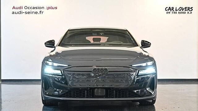 Gris magnétique Occasion 2025 Audi e-tron Ambition SUV | 83 900 € (Bon prix) - Image 1/4