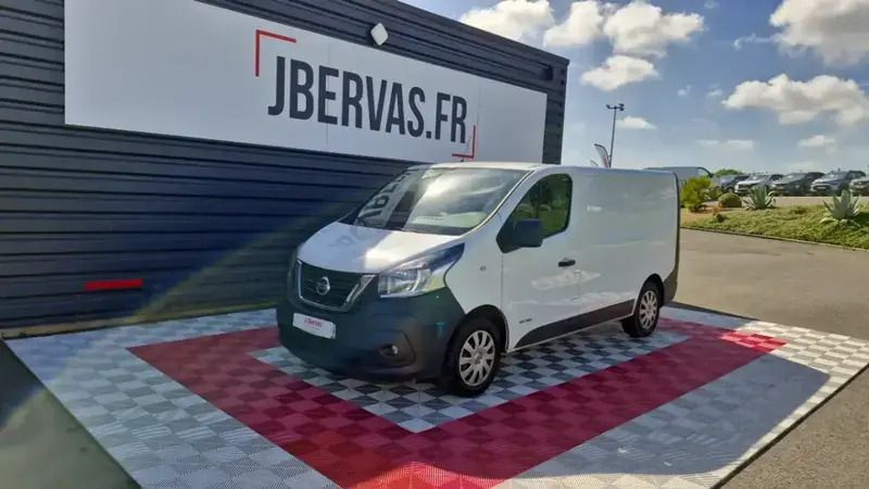 Blanc Utilisé 2019 Nissan NV300 N-Connecta Van | 16 590 € (Bon prix) - Image 1/4