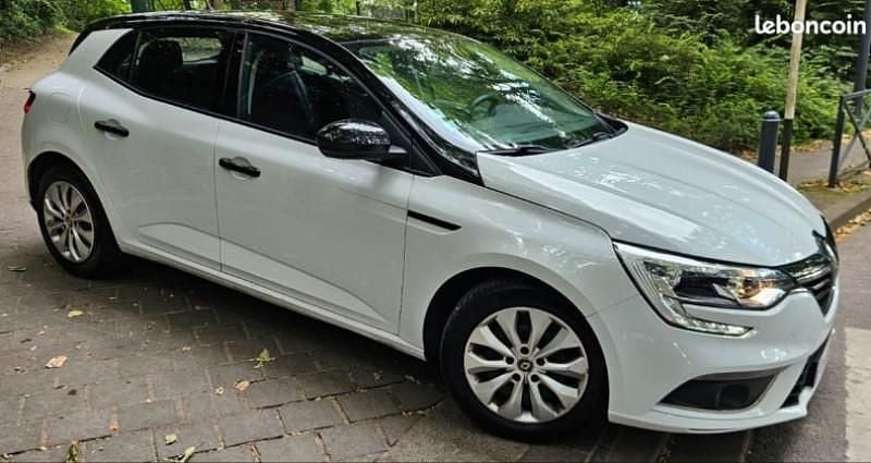 Blanc Utilisé 2018 Renault Mégane IV Berline | 9 990 € (Super prix) - Image 1/4