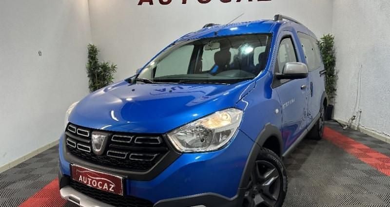 Bleu Occasion 2017 Dacia Dokker Stepway Monospace | 12 990 € (Prix juste) - Image 1/4