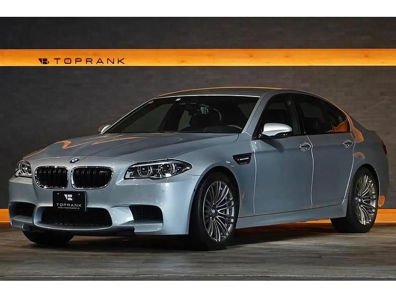 Occasion BMW M5 Sport Line 560 ch (411 kW) 2015 Gris Berline
