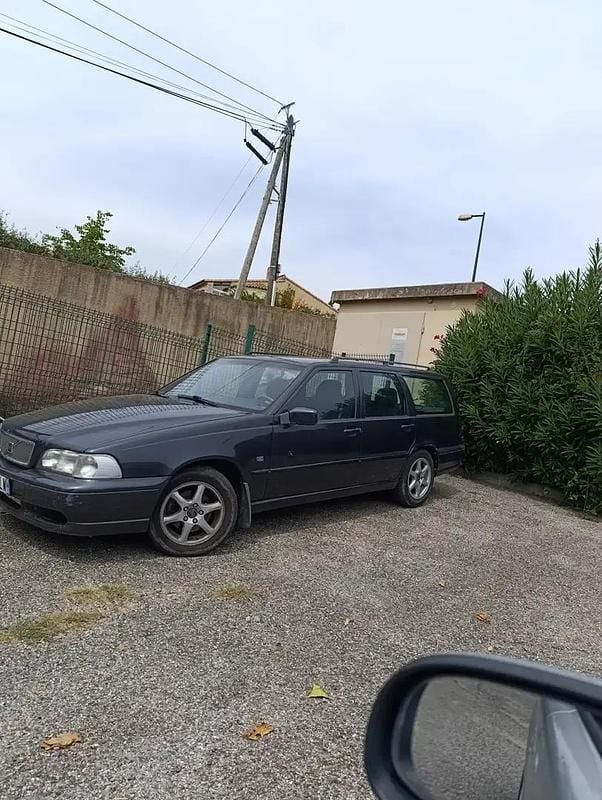 Noir Occasion 1998 Volvo V70 Break | 500 € - Image 1/2