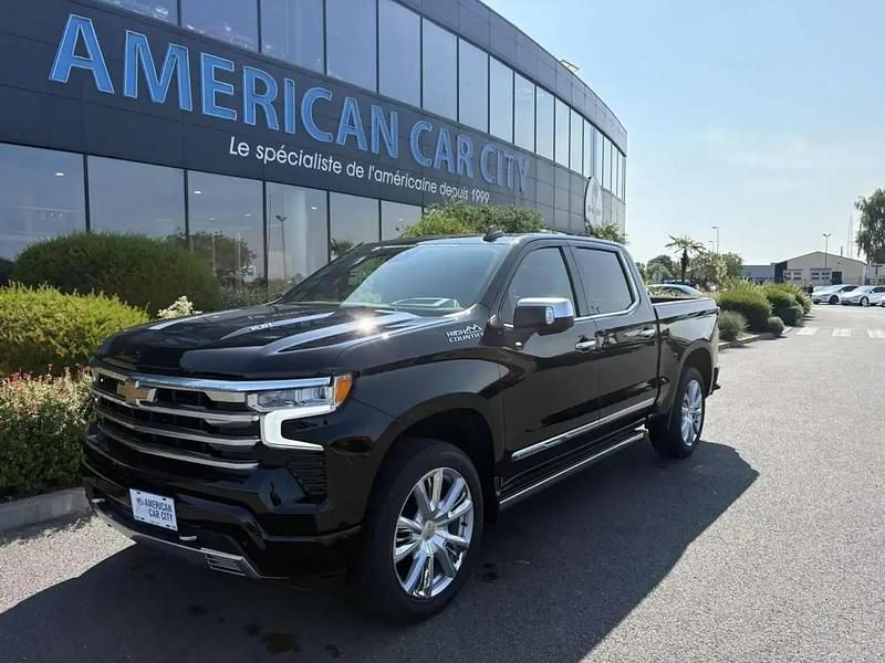 Noir Nouvelle 2025 Chevrolet Silverado SUV | 99 990 € - Image 1/4