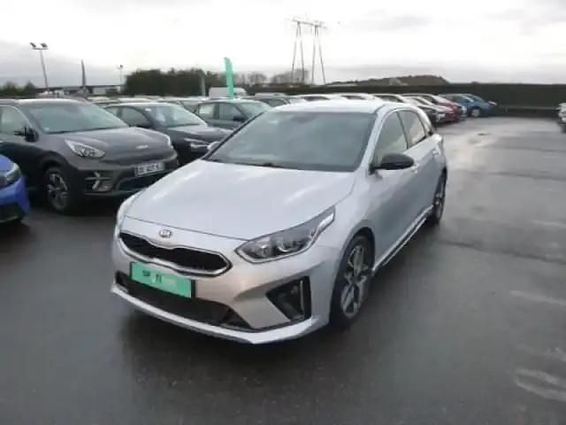 Gris eclipse métallisé Occasion 2022 Kia Ceed GT GT-Line Berline | 23 900 € (Prix assez cher) - Image 1/4