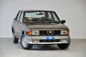 Marron Occasion 1985 Alfa Romeo Giulietta Citadine | 9 700 € - Image 1/4