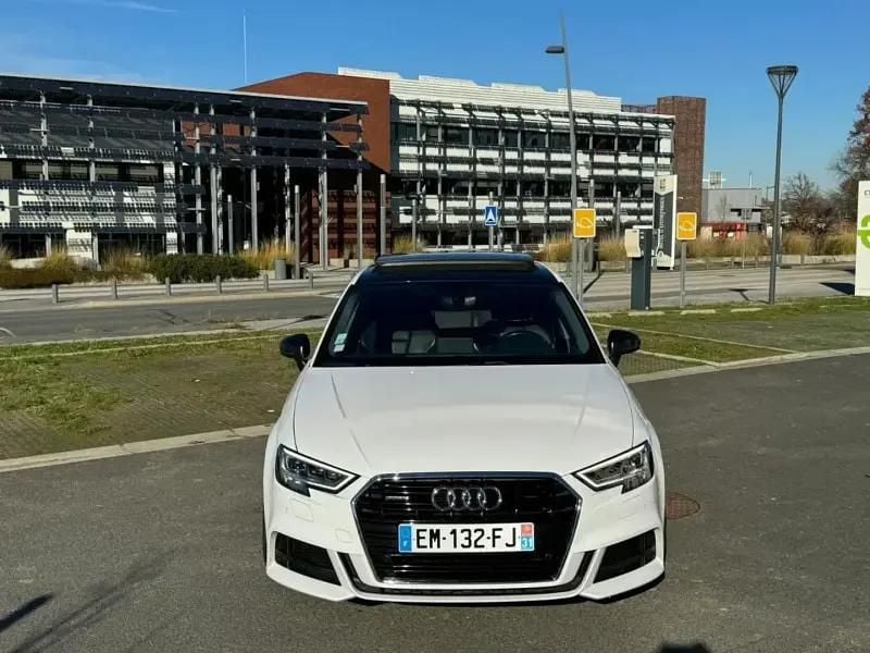 Blanc Utilisé 2017 Audi A3 Sportback S-Line Berline | 14 000 € - Image 1/4