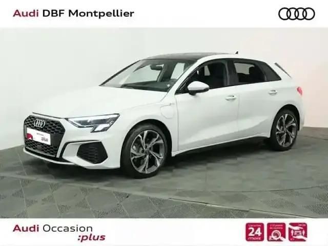 Blanc Utilisé 2023 Audi A3 e-tron S-Line Citadine | 34 480 € - Image 1/4